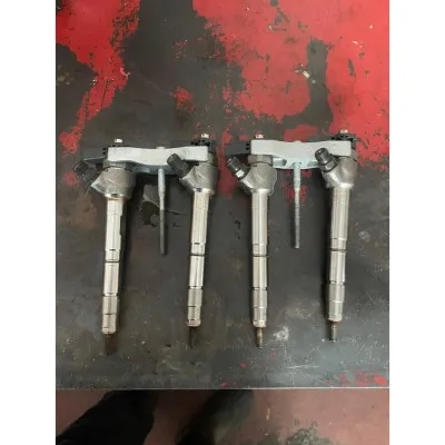 04L130277AD Tiguan 1.6 Tdi Dcx Motor Enjektör Çıkma 