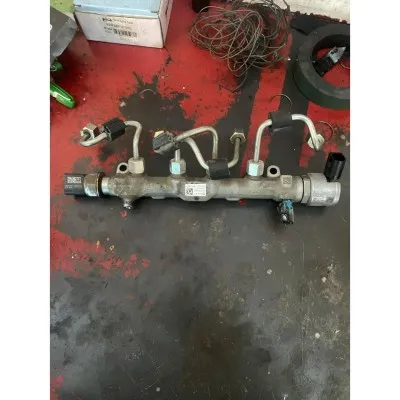 04L13089H Tiguan 1.6 Tdi Dcx Motor Rail Hattı Müşürlü Çıkma 