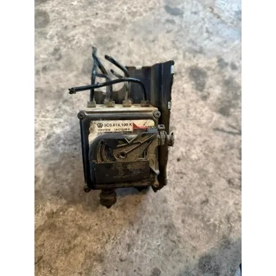 Volkswagen Passat B6 3C0614109K Çıkma ABS Beyni