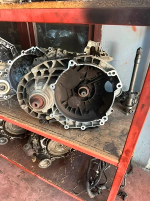 Transporter T5 2.5 130 Luk 6 İleri Manuel Şanzıman