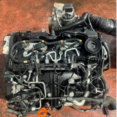 Volkswagen Golf 2.0 TDI Çıkma Dolu CFF CFG Motor